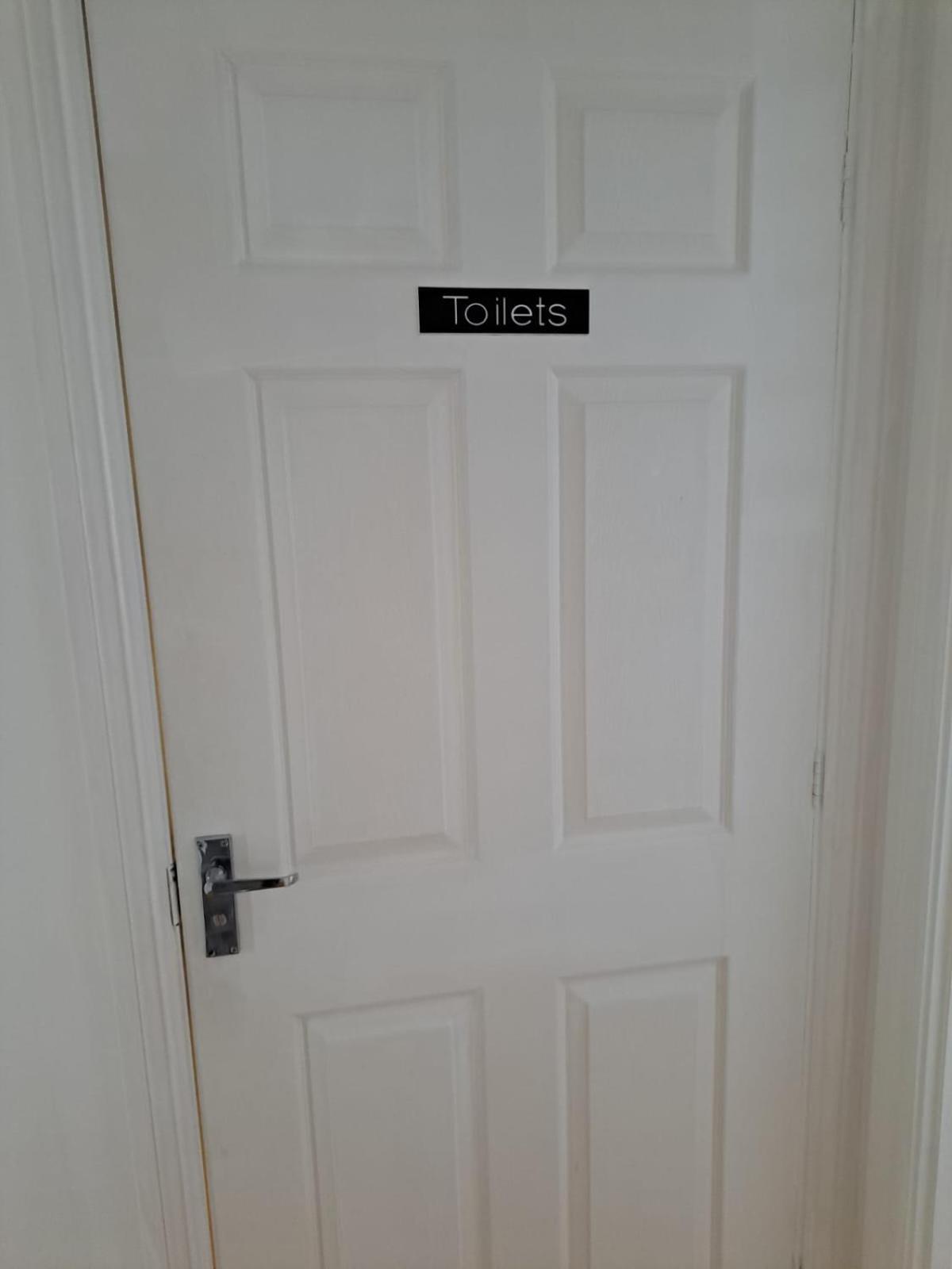 Luxury Rooms And An En-Suite Room With Free Wi-Fi Clarendon Way Colchester Exterior photo